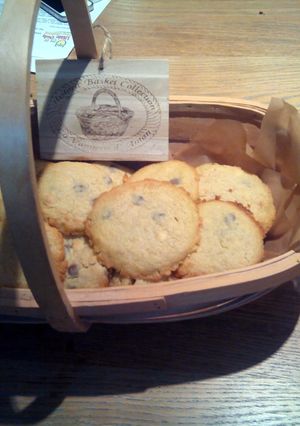 A picture of Vanilla chocolate chip cookies.