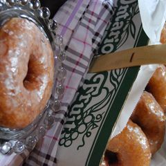A picture of Donuts.
