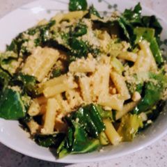 A picture of Spring green pasta.