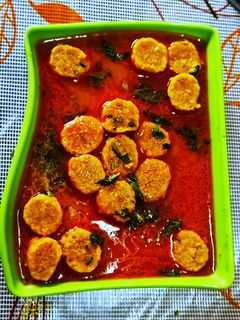 राजस्थानी बेसन गट्टे की सब्जी (rajasthani besan gatte ki sabzi recipe in Hindi) रेसिपी मुख्य फोटो
