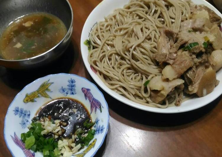 日式沾醬蕎麥麵