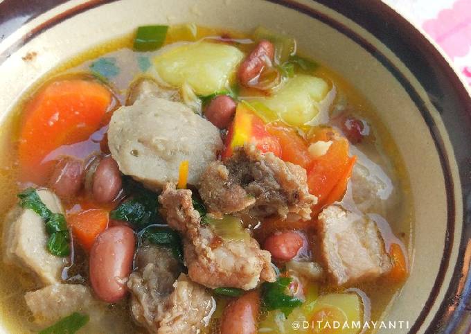 Resep Sop Tetelan Sapi Dan Bakso Oleh Dita Damayanti Cookpad