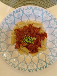 Foto de Macarrão com carne louca