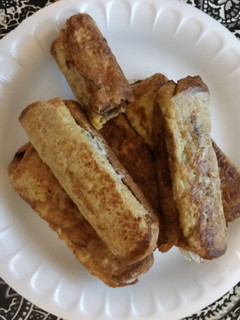 A picture of Super easy Nutella french toast roll ups!.