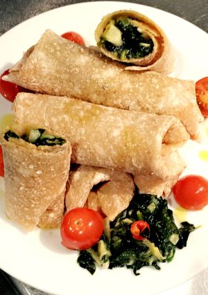 A picture of Spinach Tortilla Wrap.