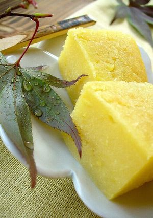 A picture of Millet Dough Cake (Koganemochi).