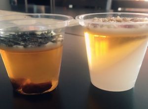 Una foto de Jello shots de vodka🍾🎉🍾🎉