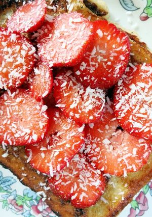 A picture of Nutella French Breakfast Toast.