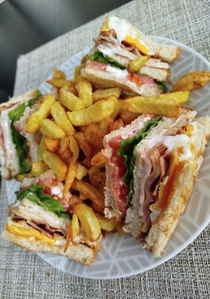 Φωτογραφία της συνταγής Club sandwich με πατατούλες στο air fryer