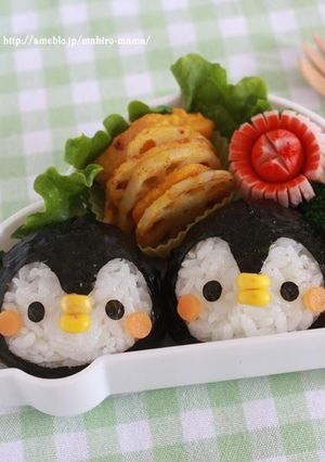 A picture of Penguin Onigir Rice Balls.