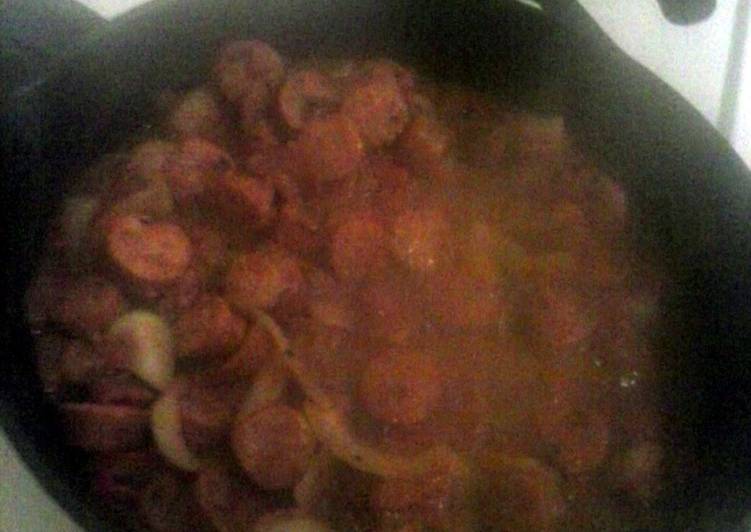 sausage in tomatoe gravy