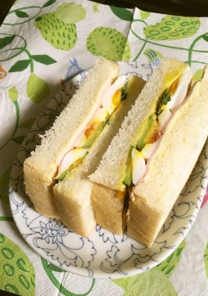 A picture of Boiled Egg Sandwich.