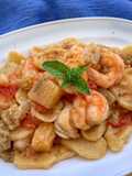 Strascinati con Melanzane e Gamberi