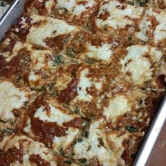 A picture of Jennys spinach lasagna with love.