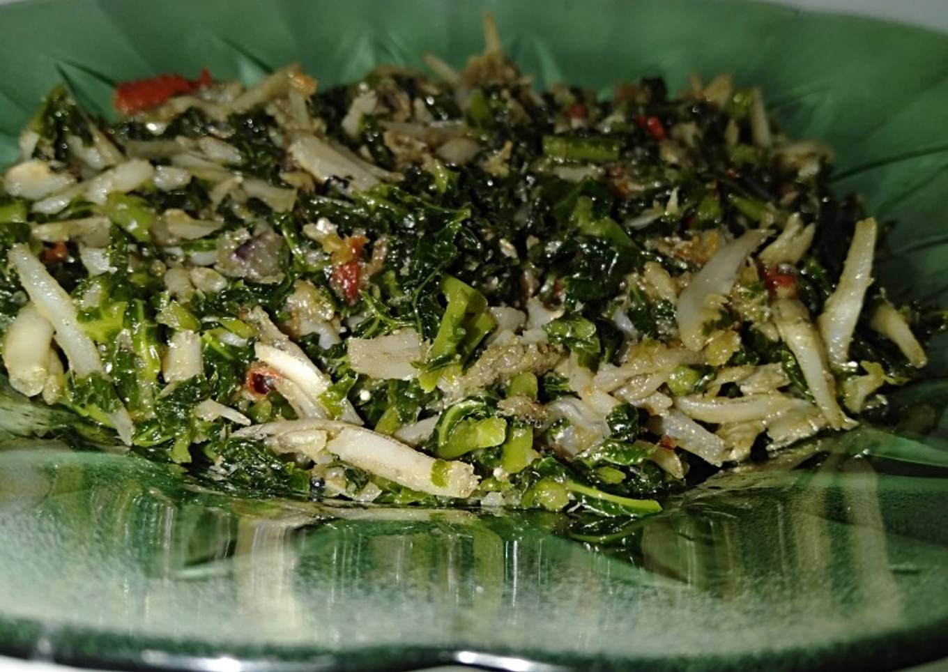425. Oseng Daun Pepaya mix Ikan Teri Asin by Uliz Kirei