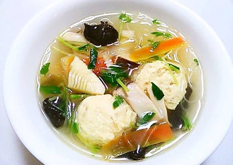 Recipe of Speedy Chinese Soup with Cellophane Noodles and Fluffy Light Chicken Meatballs