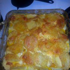A picture of Scalloped Potatoes.