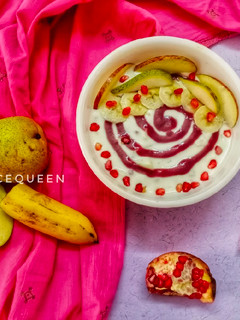 મિક્સ ફ્રૂટ મઠો (Mix fruit matho recipe in Gujarati) રેસીપી મુખ્ય ફોટો
