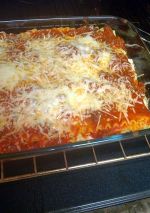 A picture of Lasagna with Meat Sauce.