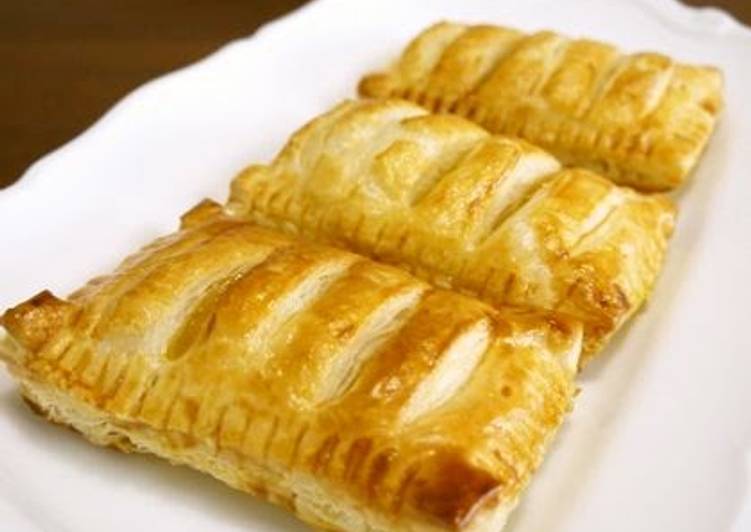 Easy Apple Pies with Frozen Puff Pastry