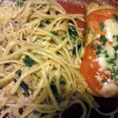 A picture of clam linguine.