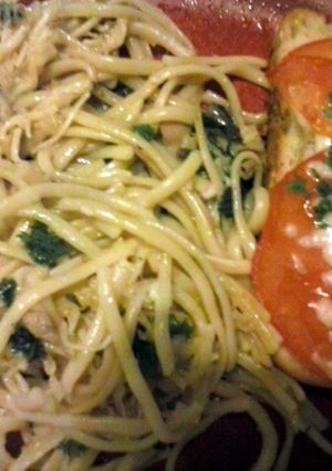 A picture of clam linguine.