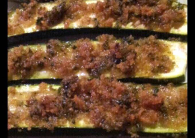 Steps to Prepare Perfect AMIEs ZUCCHINI al FORNO (Baked Courgettes with Mint and Garlic Stuffing)