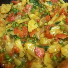 A picture of Mix vegetables, 🥕 🧅 🥔.