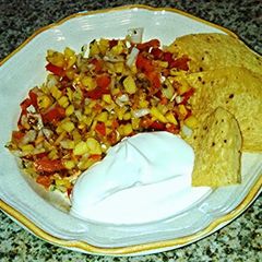 A picture of Sues Hebenero and mango salsa.