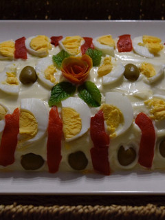 Una foto de Ensaladilla rusa con merluza