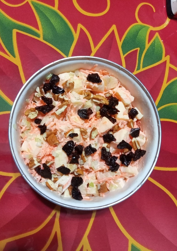 Una foto de Ensalada de manzana con zanahoria