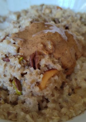 A picture of Honey Nuttiest Porridge.