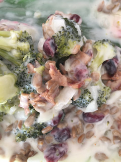 A picture of Broccoli Slaw.