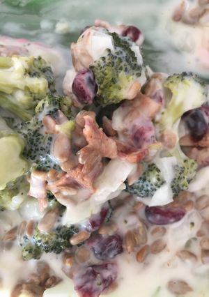 A picture of Broccoli Slaw.