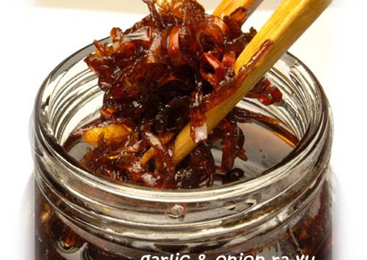 Recipe of Favorite Ra-yu Spicy Chili Sesame Oil with Lots of Garlic