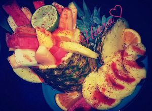 Una foto de HU3RAz♡ Piña Loca ;)