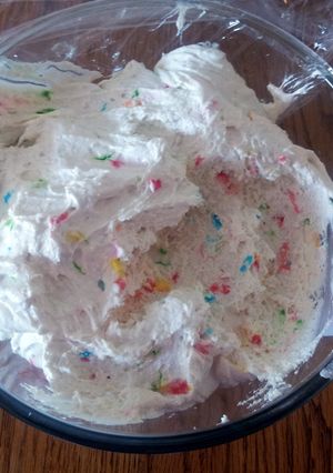 A picture of Funfetti cakebatter dip.