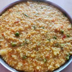 A picture of Vegetable Masala Khichdi.
