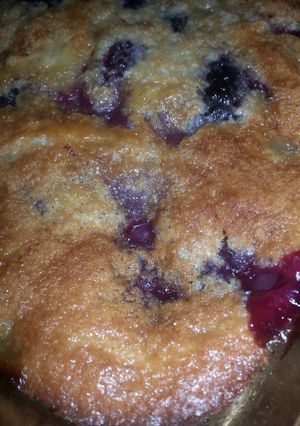 A picture of Berry Peach Cobbler.