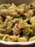 AMIEs ORECCHIETTE con i BROCCOLI(PASTA with BROCCOLI)