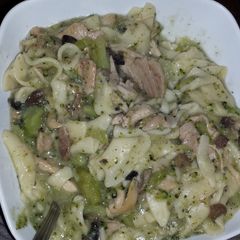 A picture of Creamy Chicken noodles.