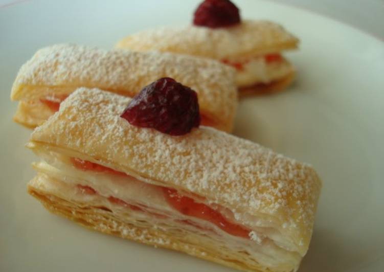 Cute and Delicious Mille-Feuille Jam Pies