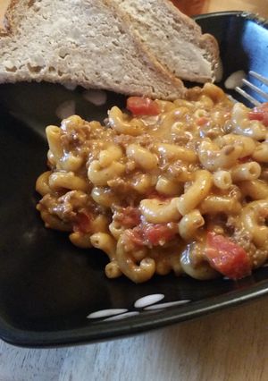 A picture of Taco macaroni and cheese.