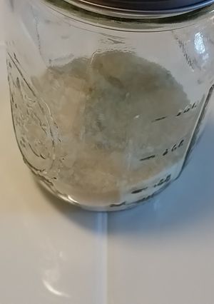 A picture of Garlic Powder.