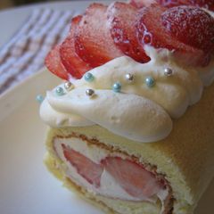 A picture of One-Egg Swiss Roll Cake, Christmas Version.
