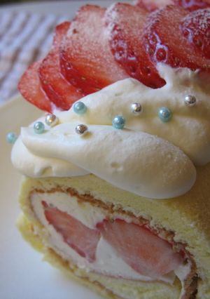 A picture of One-Egg Swiss Roll Cake, Christmas Version.