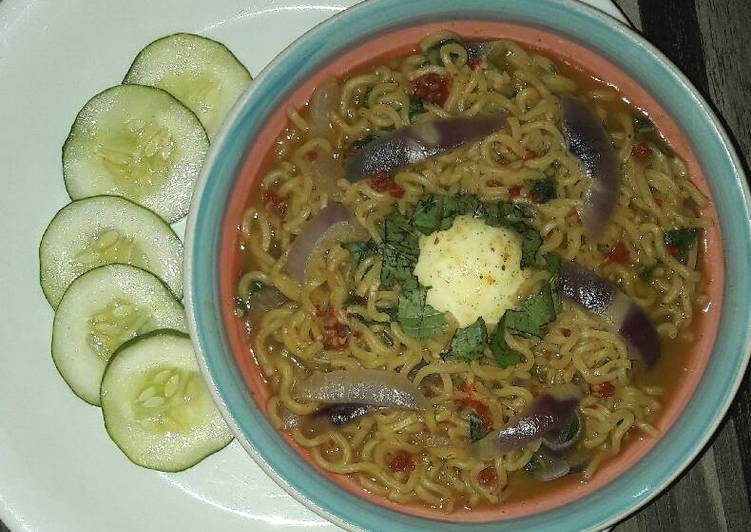 Indomie peppersoup and boiled egg