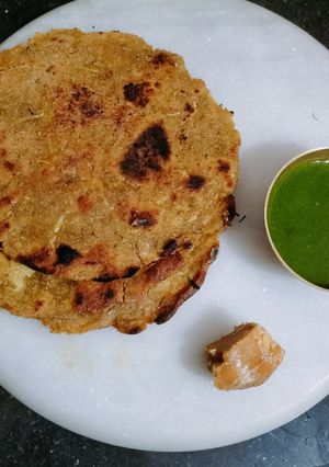 A picture of Jwar thepla.