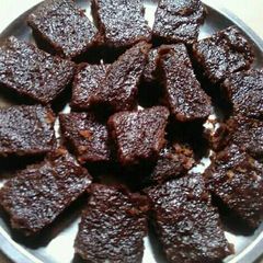 A picture of Chocolate Burfi.