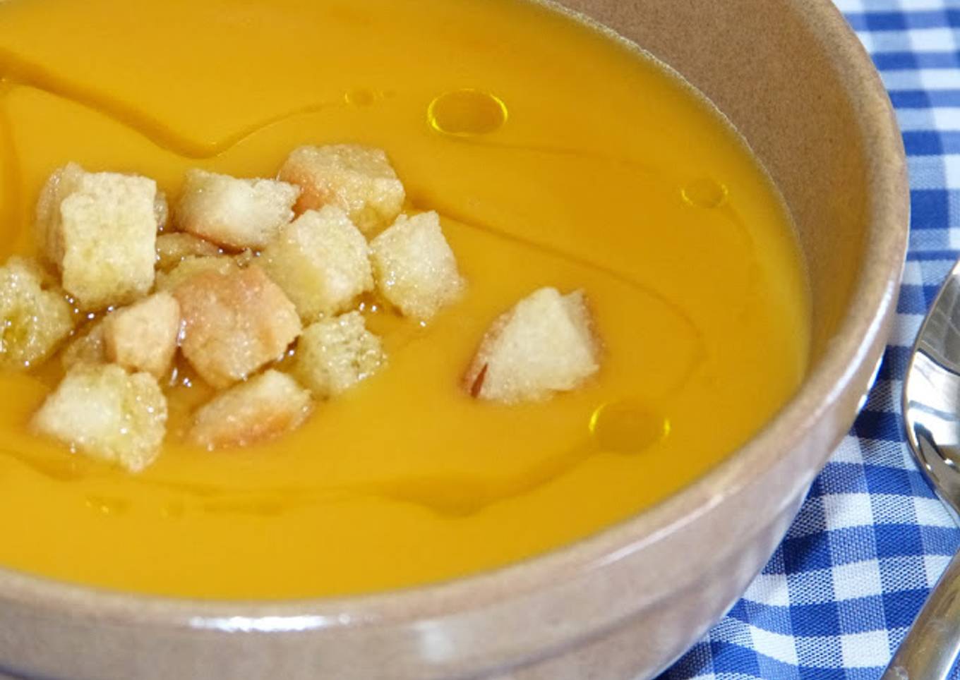 Crema de calabaza (con y sin thermomix)